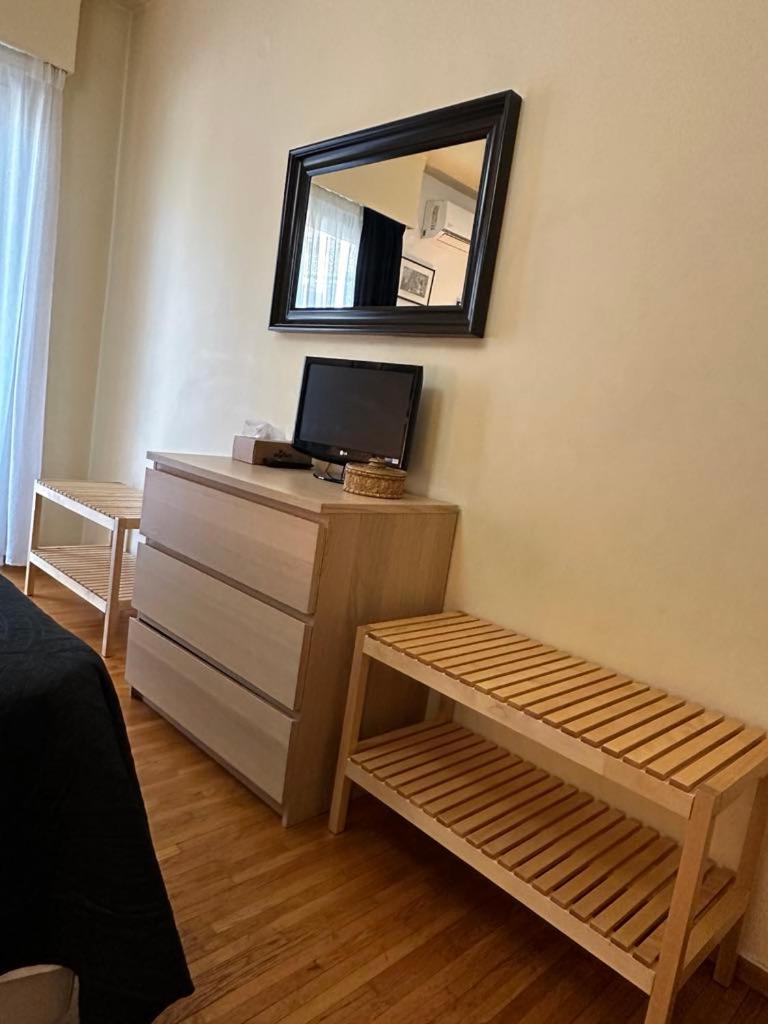 Renovated Cozy Apartment Near To Acropolis Ateny Zewnętrze zdjęcie